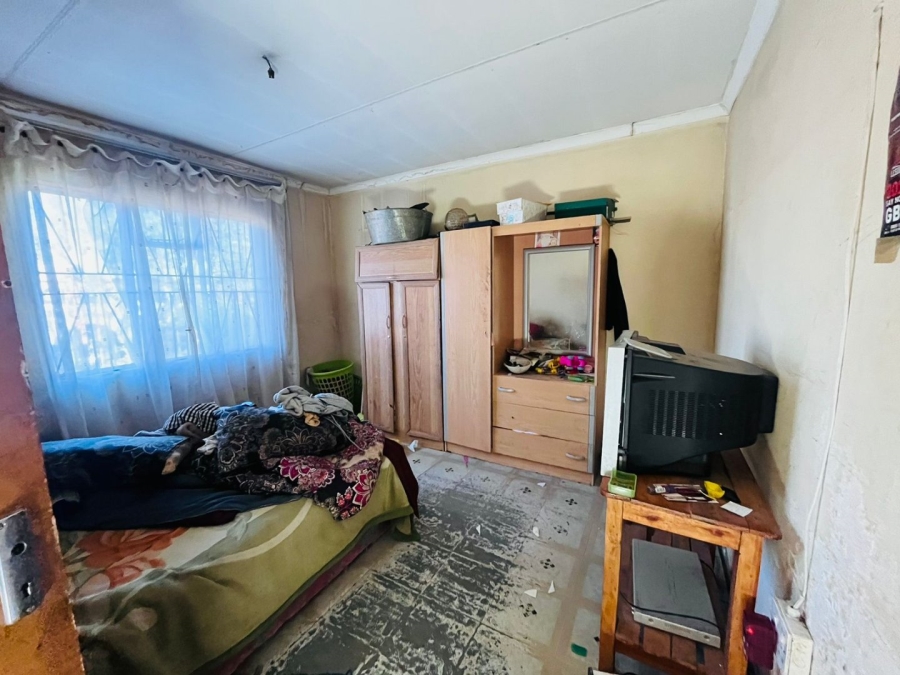 2 Bedroom Property for Sale in Bloemside 4 Free State